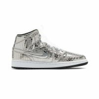 Кроссовки Wmns Air Jordan 1 Mid Disco Ball, серебряный