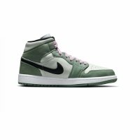 Кроссовки Wmns Air Jordan 1 Mid SE Dutch Green, зеленый