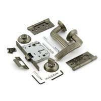 Дверные ручки и аксессуары Комплект для двери Фабрика замков FZ SET 04-C 170 2H BK AB (10) античная бронза