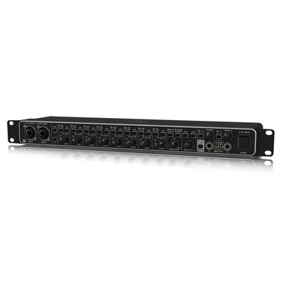 Behringer Аудиоинтерфейс Behringer UMC1820 