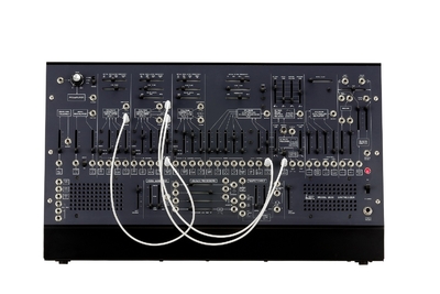 KORG Полу-модульный аналоговый синтезатор с кейсом в комплекте KORG ARP2600-M 