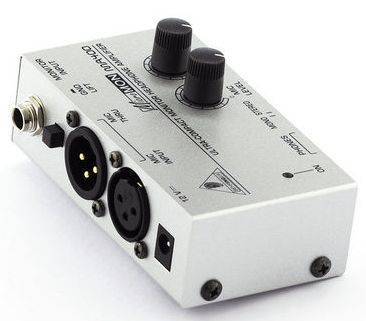 Behringer Усилитель для наушников Behringer MA400 