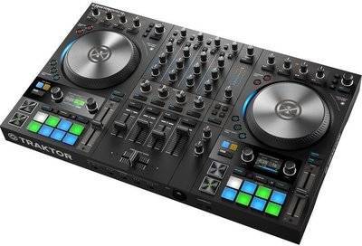 Native Instruments DJ-контроллер Traktor Kontrol Native Instruments S4 Mk3 MCI56364