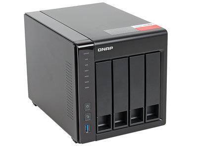 Qnap Сетевое хранилище QNAP TS-451+-2G 4 отсека для жестких дисков TS-451+-2G