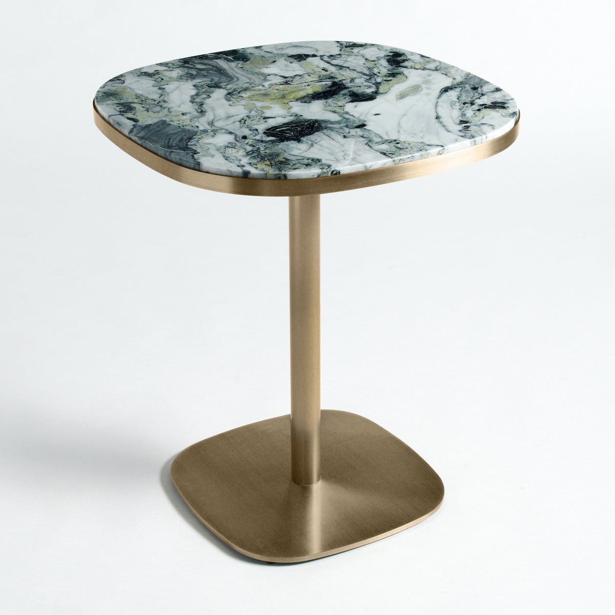 Стол ис. Lixfeld стол. Столик бистро фото. Диванный столик стеклянный ларедут.