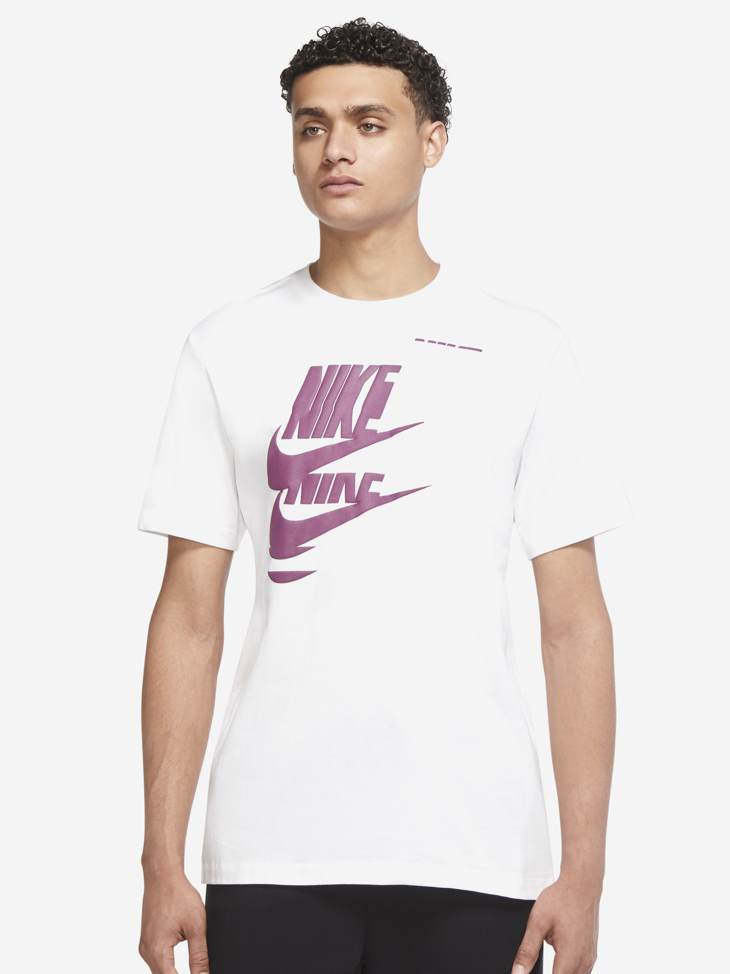 Nike Sportswear Essentials белая