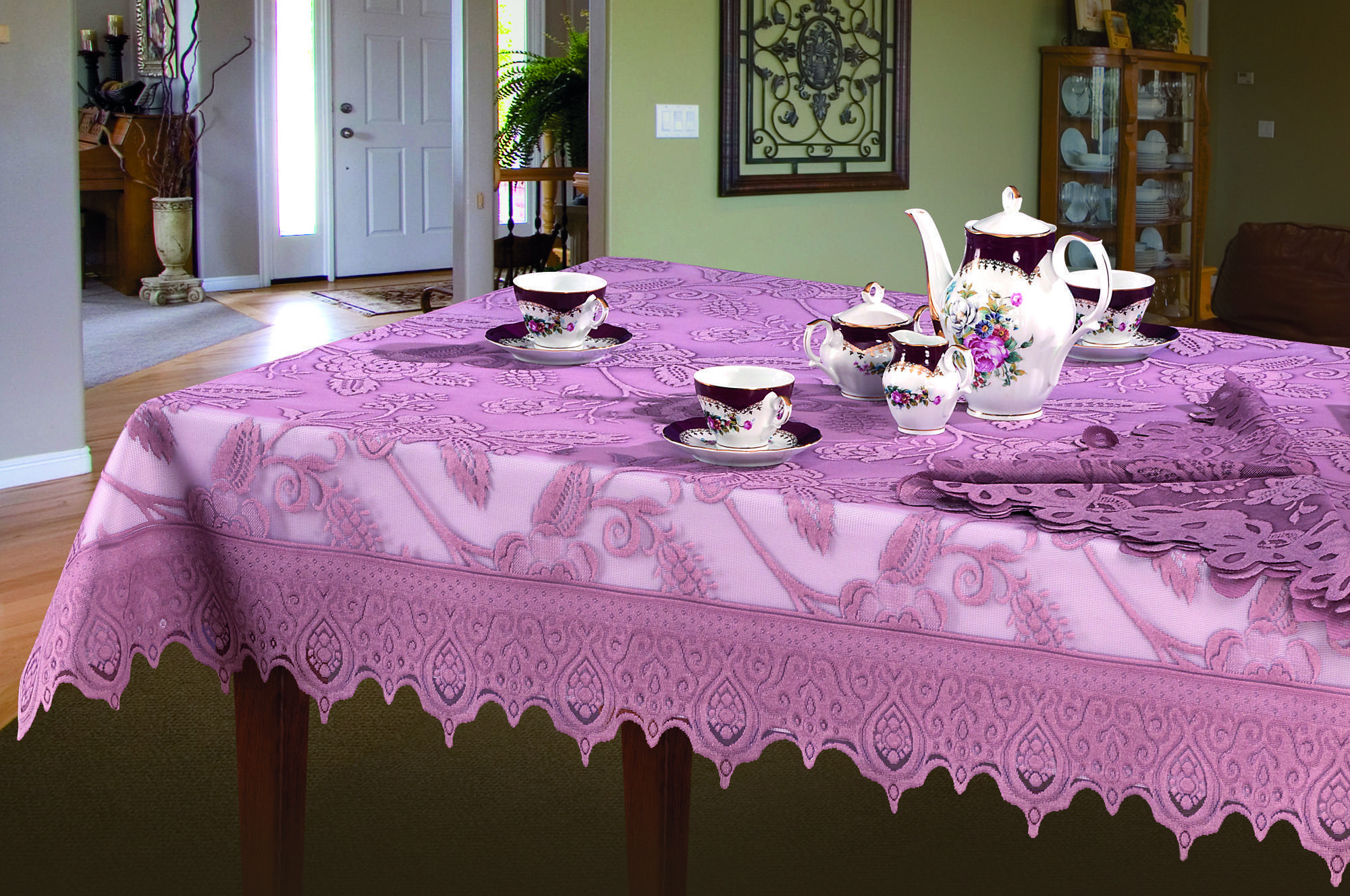Скатерть розового цвета. Скатерть на стол. Красивая скатерть на кухонный стол. Современная скатерть.