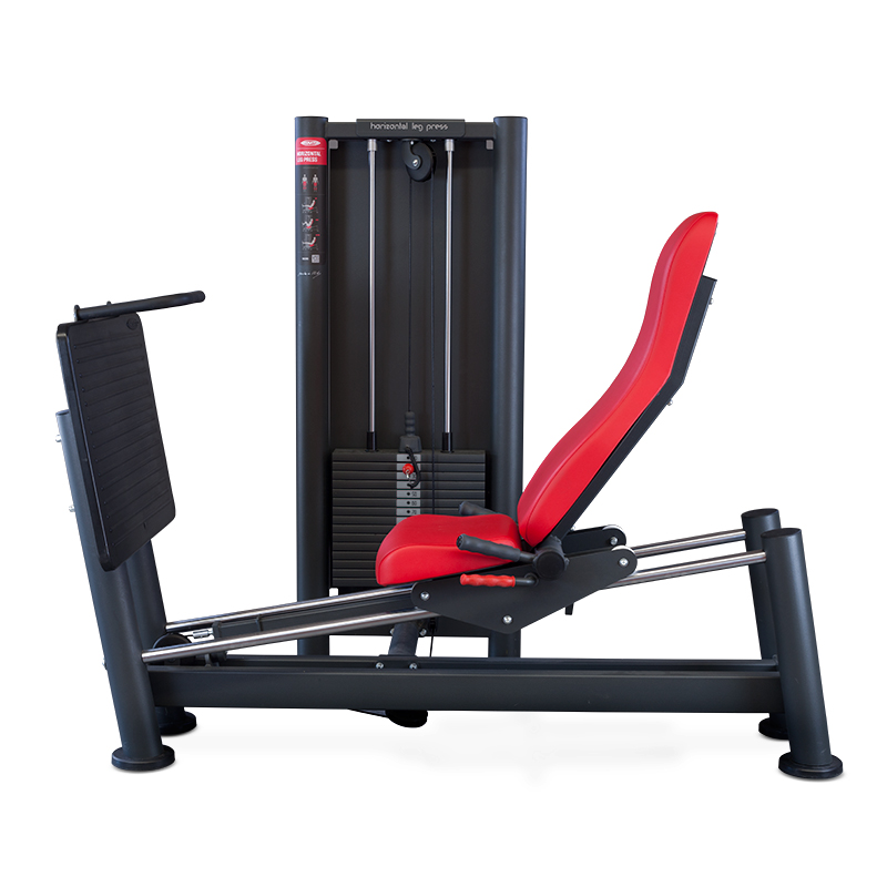 Pull down тренажер Technogym